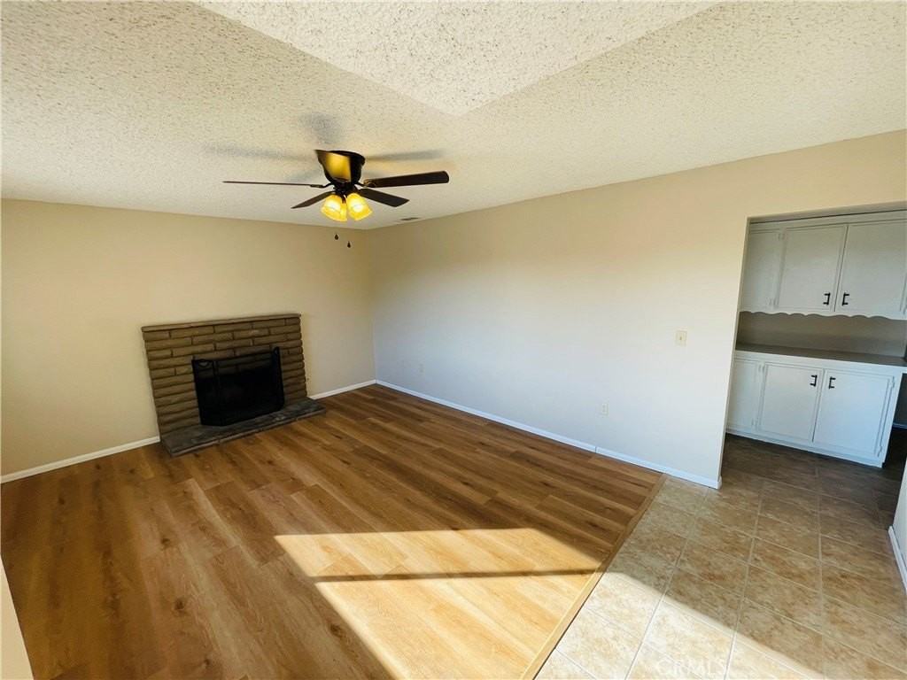 678 Monterey Pl - Photo 4 of 35