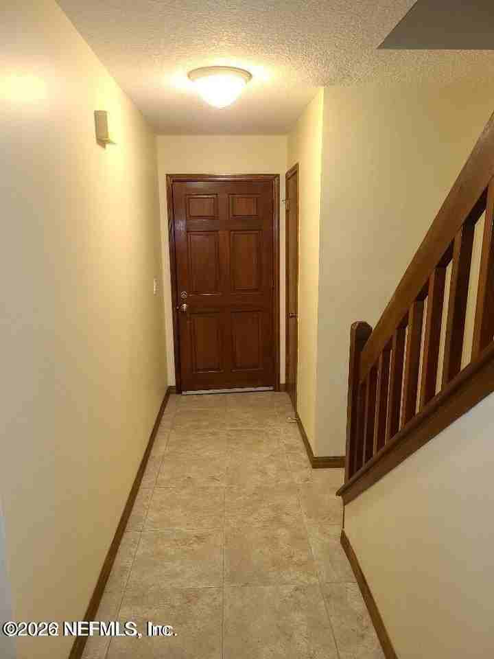 5673 Bennington Dr - Photo 2 of 18