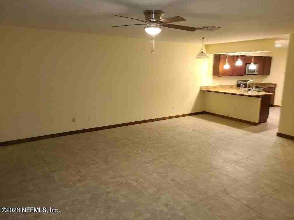 5673 Bennington Dr - Photo 6 of 18