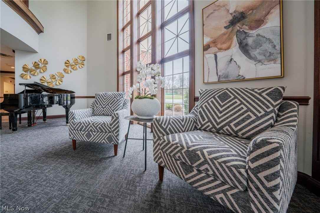 12799 Doula Ln - Photo 3 of 37