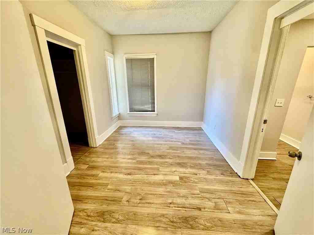 2020 Corning Ave - Photo 7 of 11