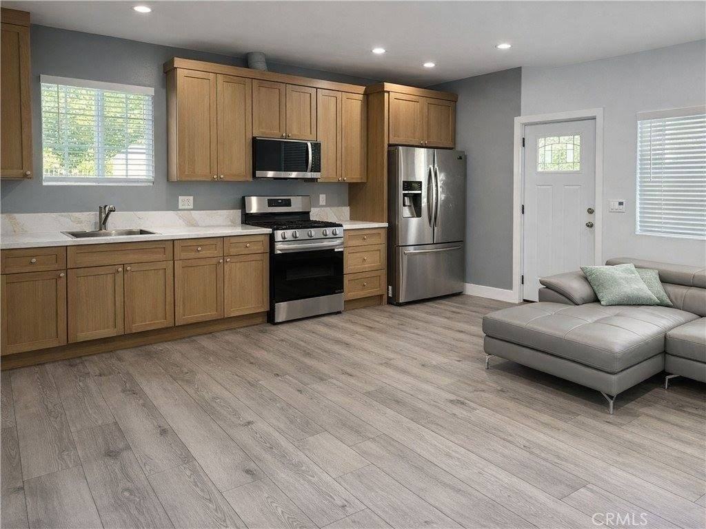 14673 Clymer St - Photo 2 of 6