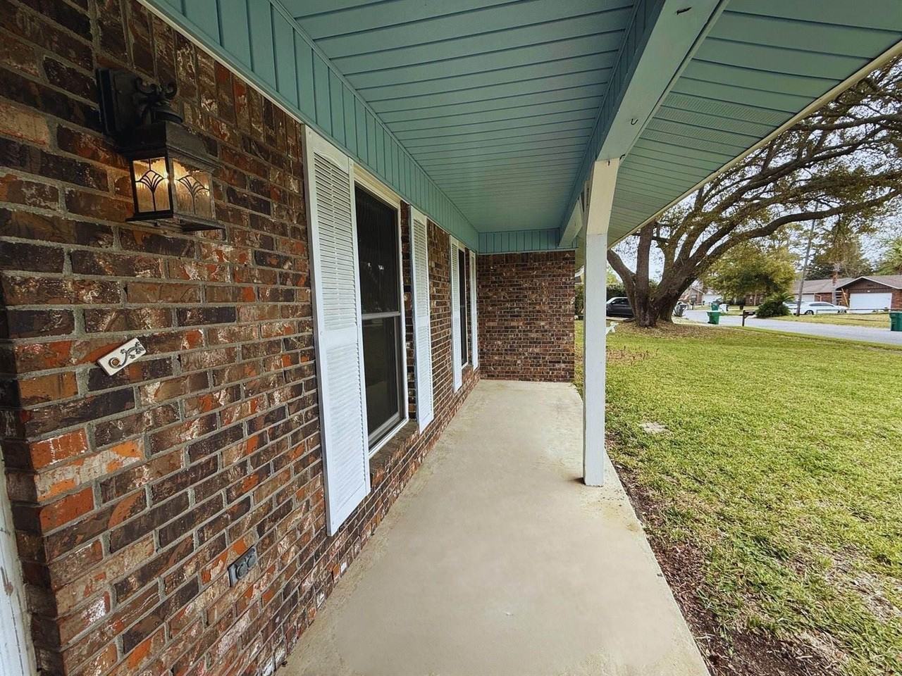 709 Osage Dr - Photo 2 of 11