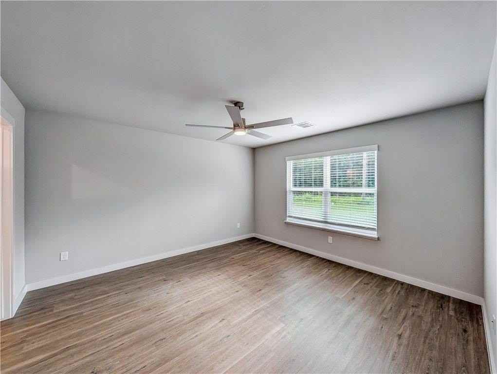 311 Nw 65th Ave - Photo 6 of 12