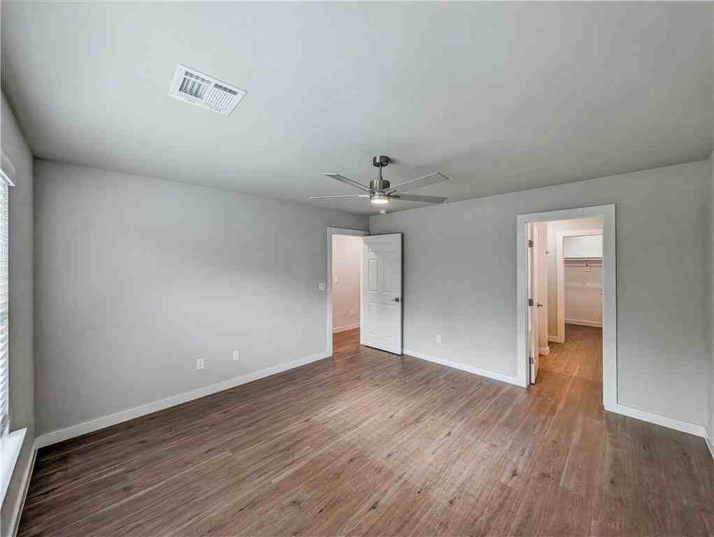 311 Nw 65th Ave - Photo 7 of 12
