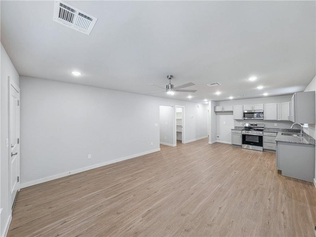 313 Nw 65th Ave - Photo 3 of 12