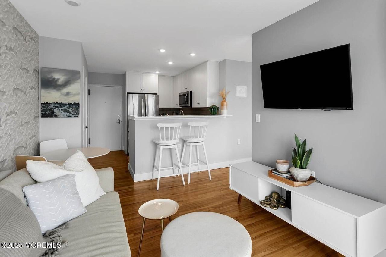 1706 Park Ave #3C - Photo 2 of 27