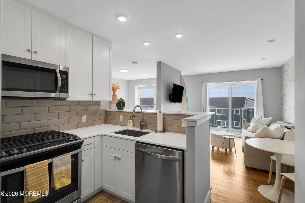 1706 Park Ave #3C - Photo 5 of 27