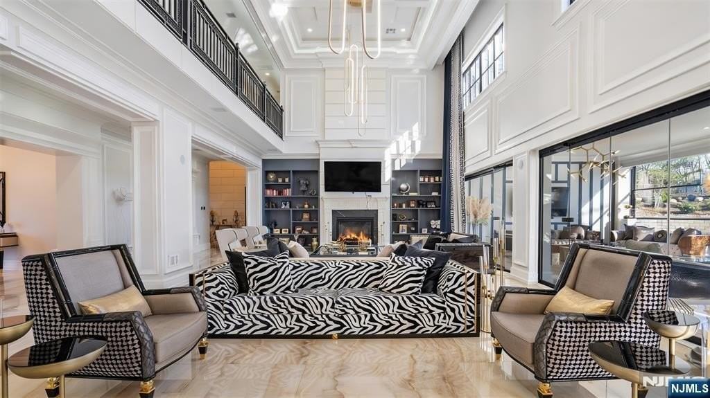 6 Deer Trail Rd - Photo 7 of 44