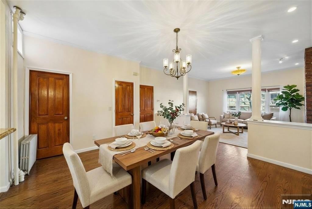 364 New York Ave - Photo 3 of 16