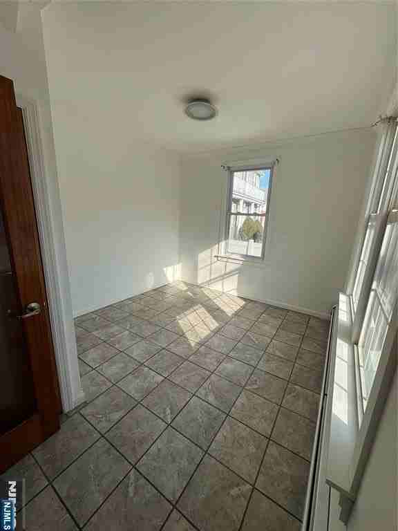 138 Pompton Avenue - Photo 7 of 15