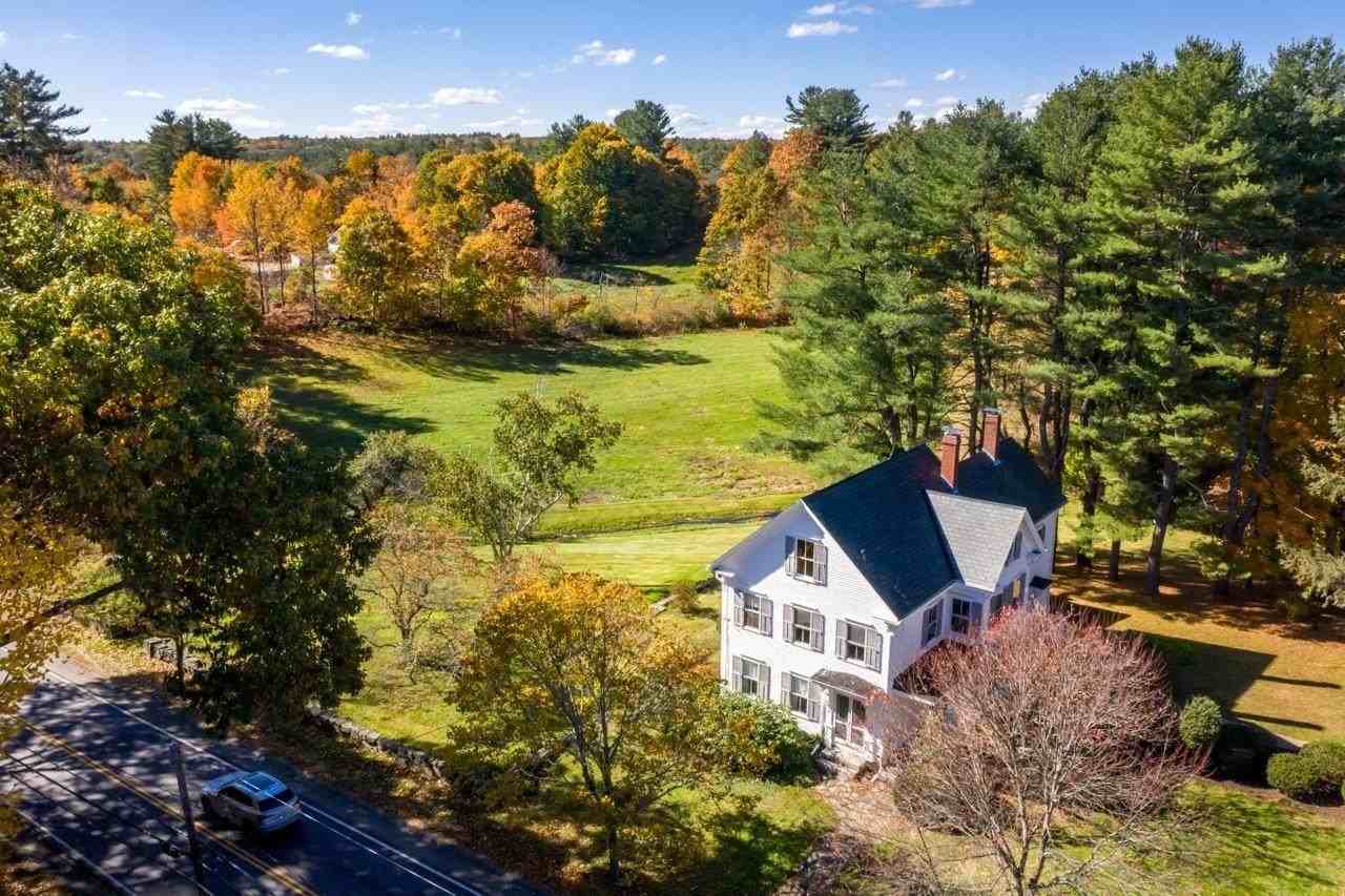 110 Exeter Rd - Photo 3 of 40