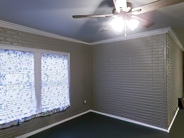 600 Walker St - Photo 4 of 12