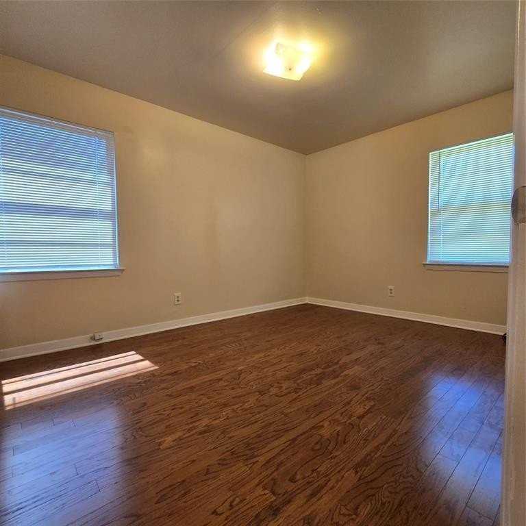 7215 Wilcox Dr - Photo 7 of 11