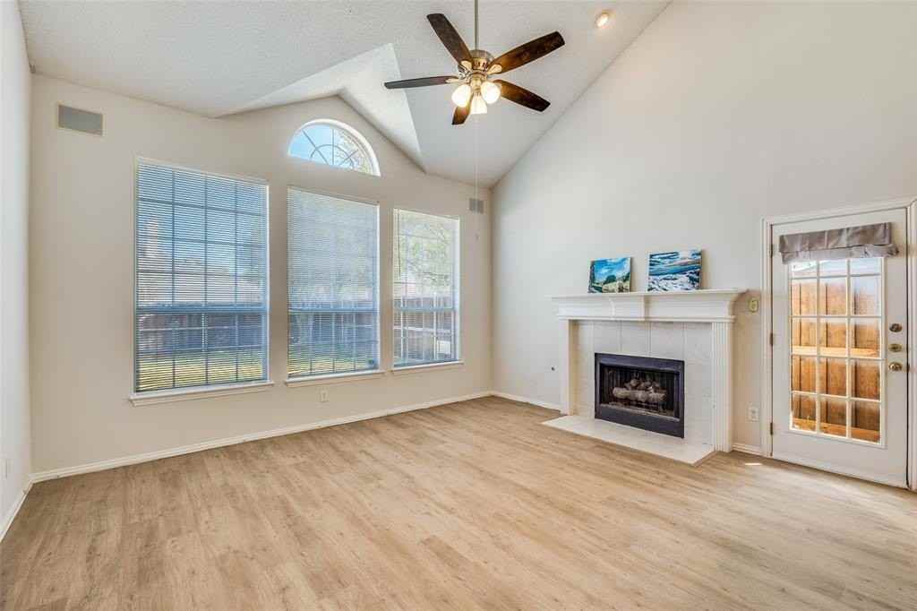 4401 Heath Ct - Photo 3 of 12