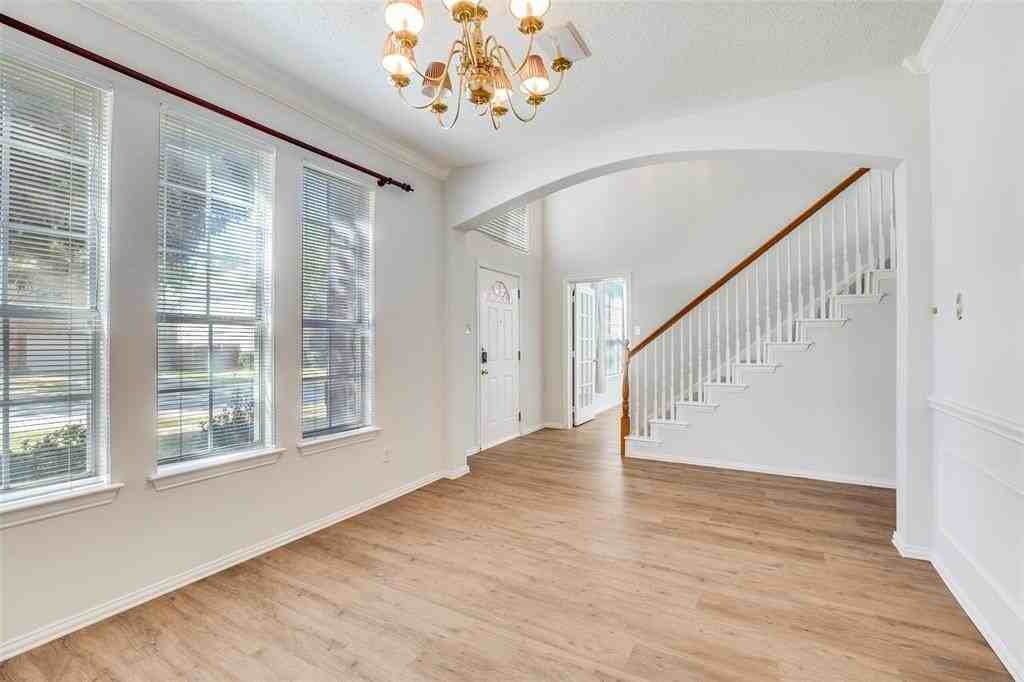 4401 Heath Ct - Photo 5 of 12