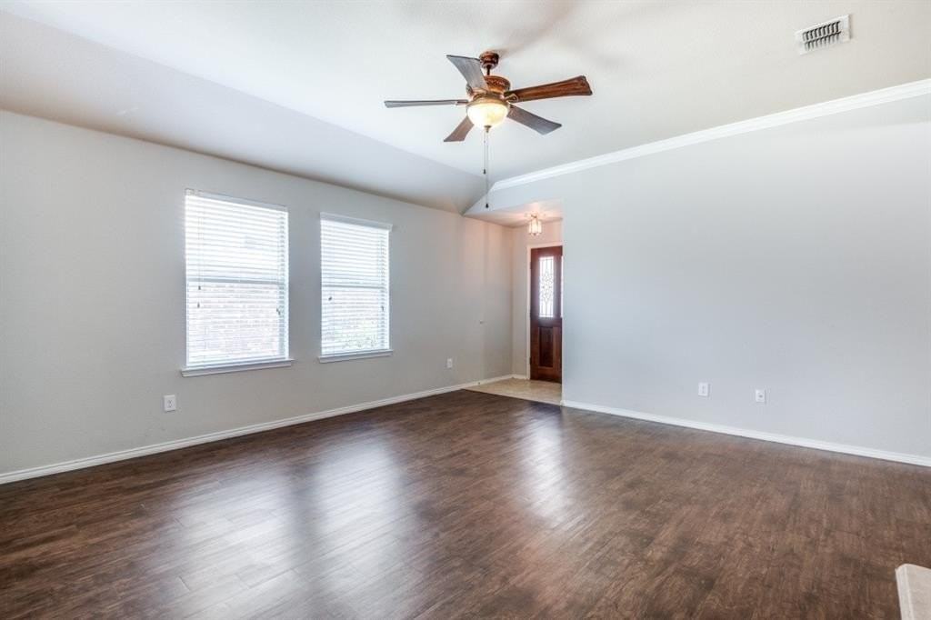 4309 Coney Island Dr - Photo 6 of 19