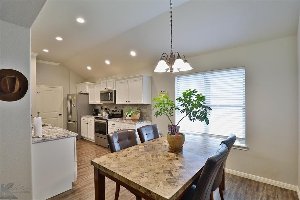 144 Carriage Hills Pkwy - Photo 7 of 31