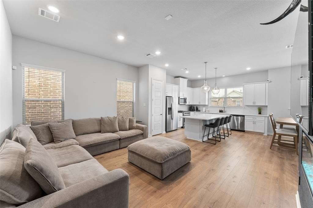 7541 Sheboygan Ave - Photo 6 of 39