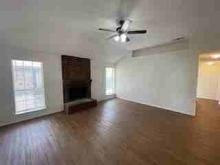 1218 Brooklawn Dr - Photo 4 of 13