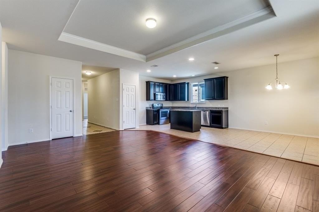 2031 Avondown Rd - Photo 7 of 25