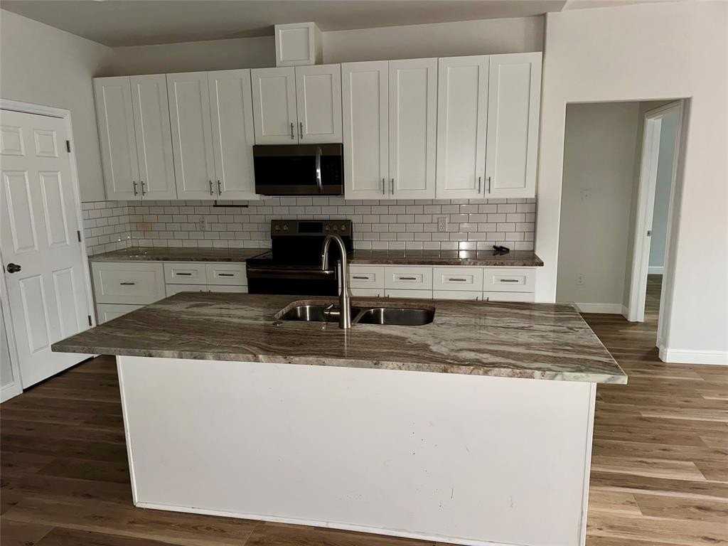 2817 Steepleridge Cir - Photo 3 of 15