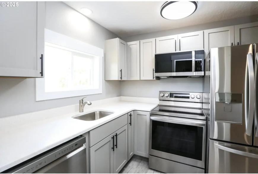 4691 Royal Ave - Photo 2 of 10