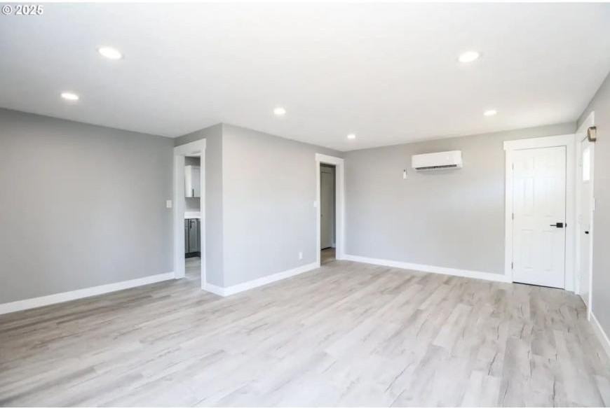 4691 Royal Ave - Photo 5 of 10