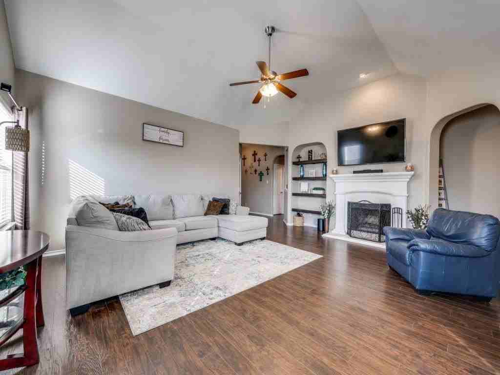 11108 Dunlavin Ct - Photo 3 of 12