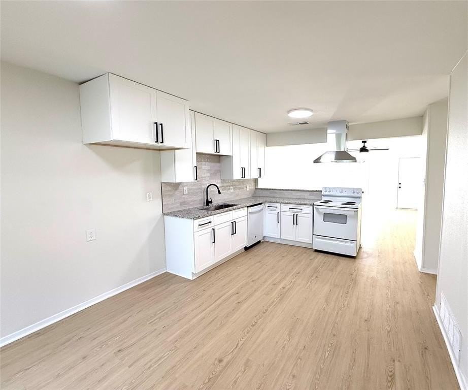 1401 Arvel Cir - Photo 2 of 23