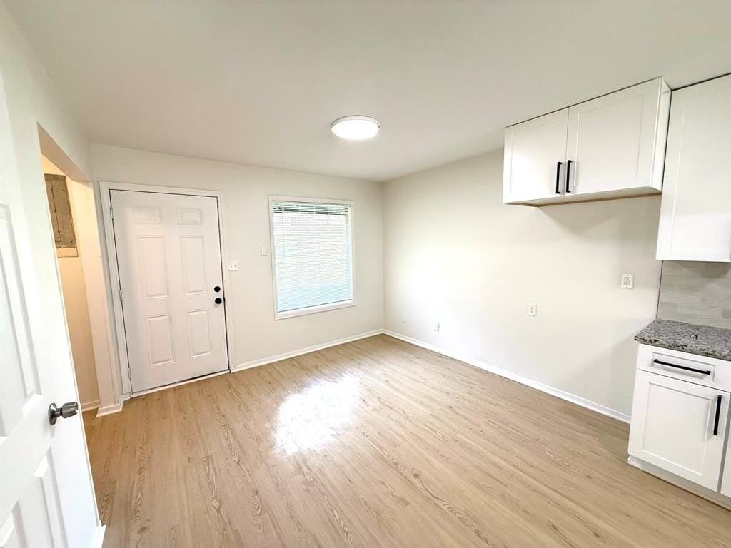 1401 Arvel Cir - Photo 6 of 23