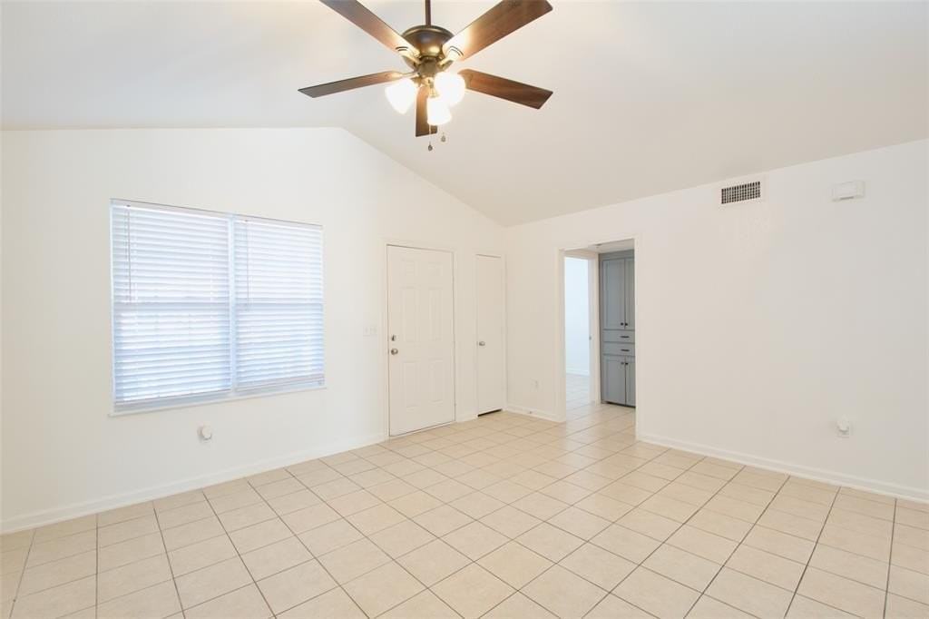 1120 Holt Ave - Photo 6 of 18