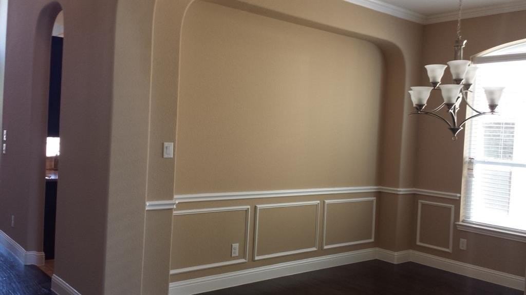 2449 Kingsgate Dr - Photo 5 of 13