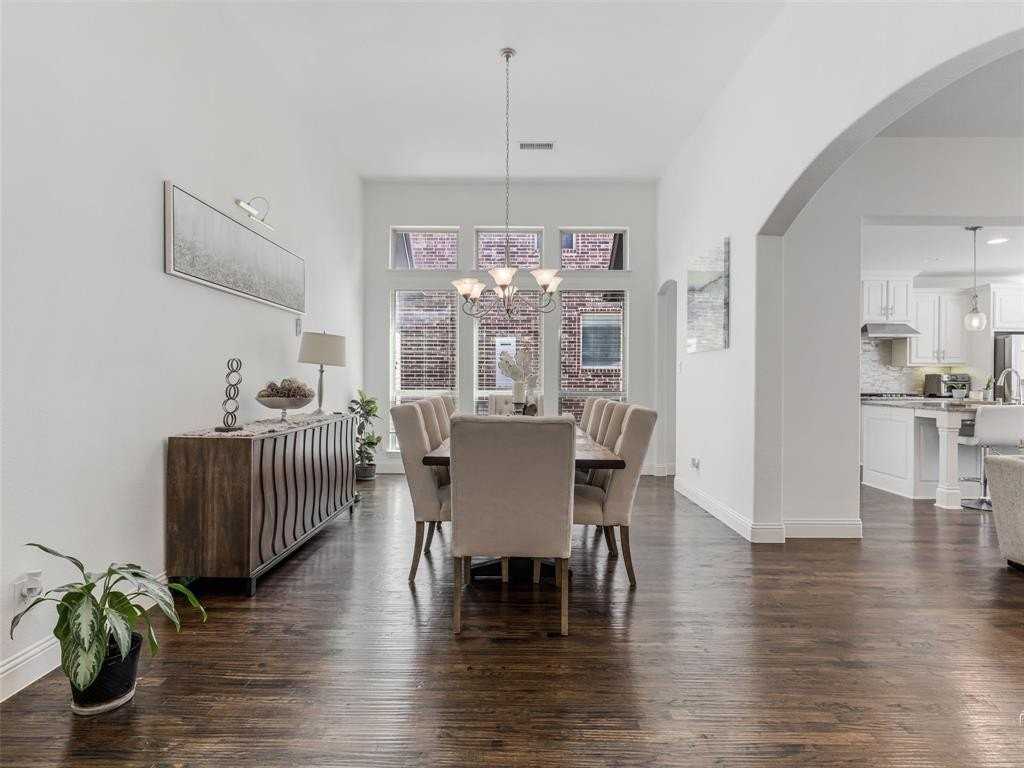 708 Sandbox Dr - Photo 6 of 32