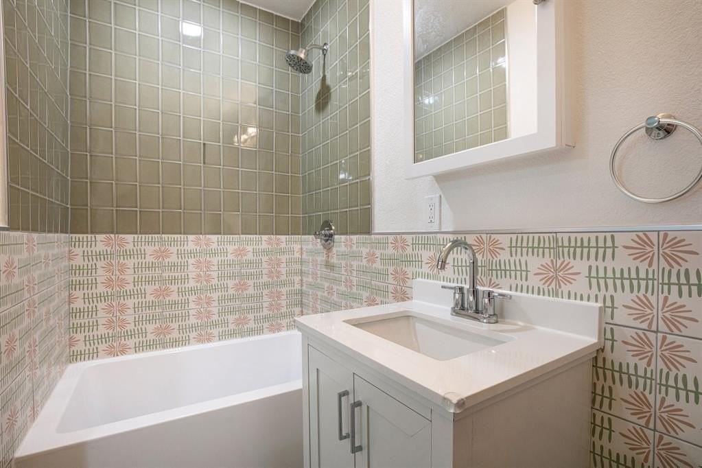 5318 Trentman St - Photo 7 of 30