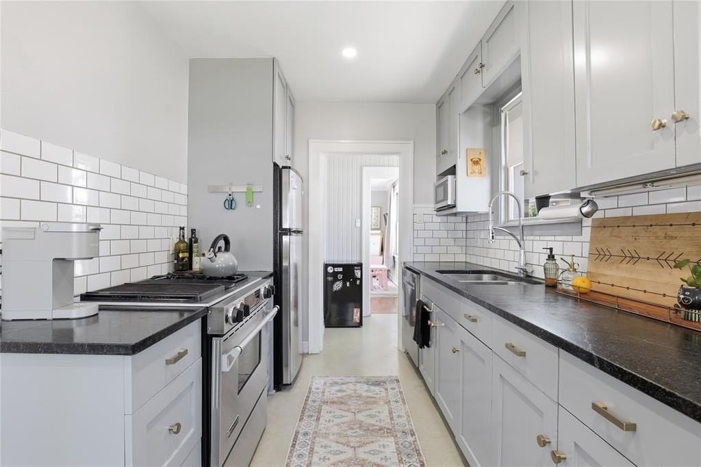 4121 Pershing Ave - Photo 7 of 20