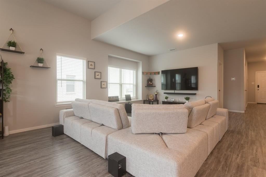 7106 Mistflower Mdw - Photo 5 of 40