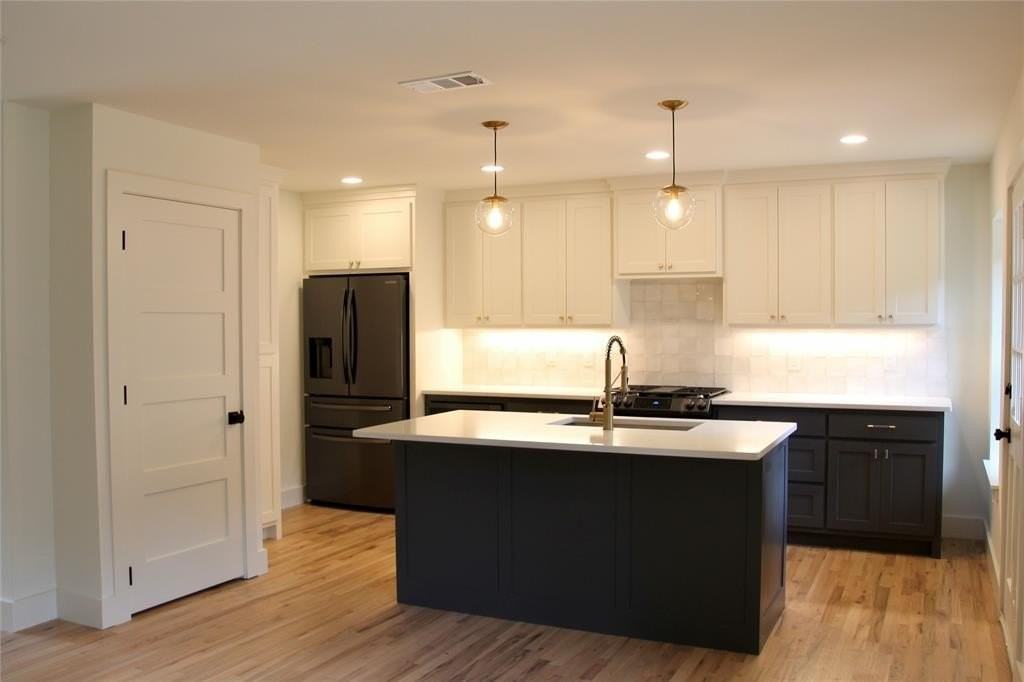 6335 Monticello Ave - Photo 6 of 18