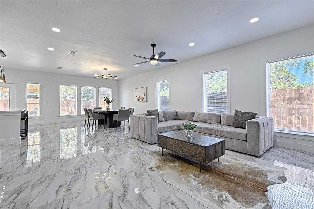 3319 Wake St - Photo 5 of 38