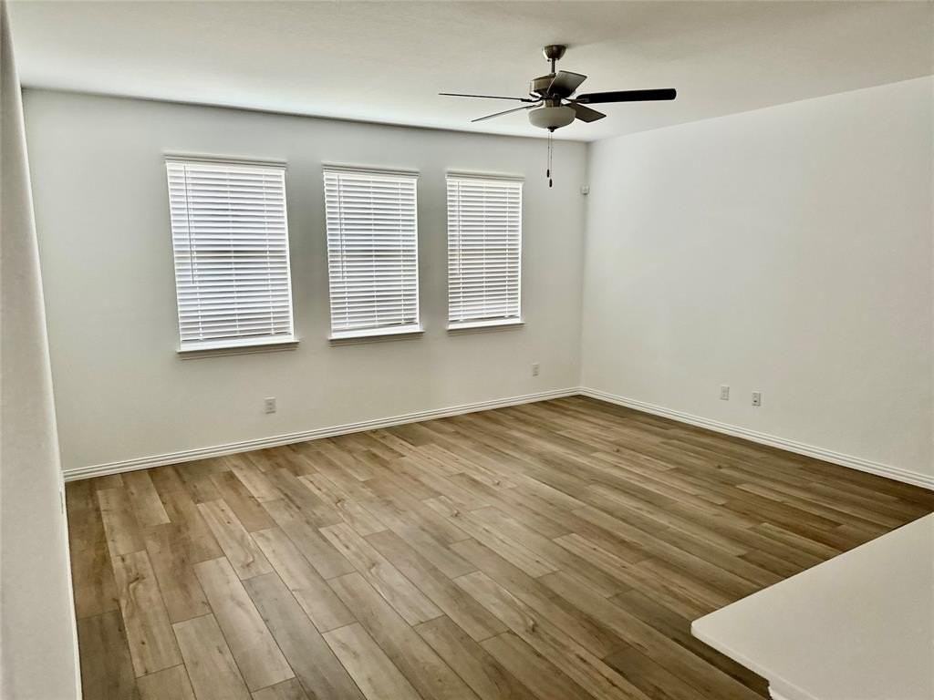 5905 Rostherne Dr - Photo 5 of 12