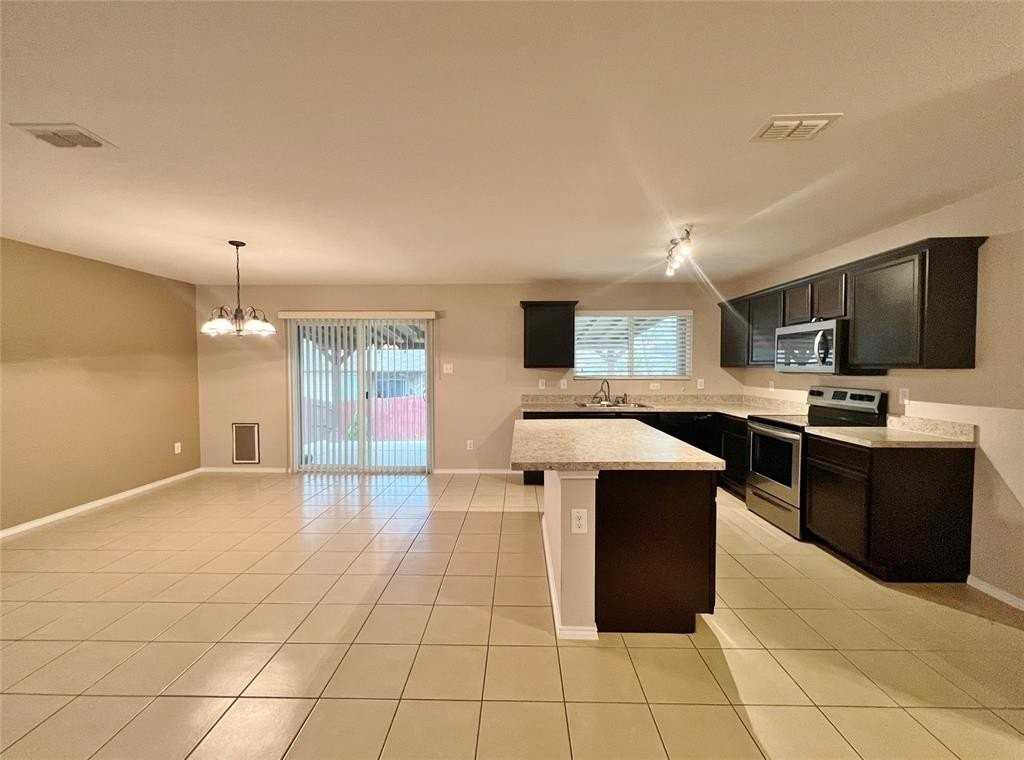 9925 Amaryllis Ln - Photo 5 of 20