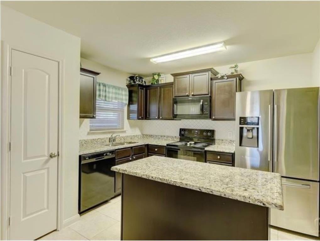 149 Lamont Rd - Photo 7 of 21