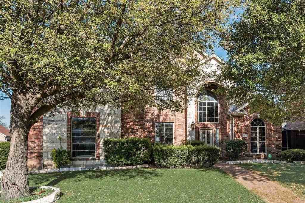 7578 Seawood Dr - Photo 3 of 31