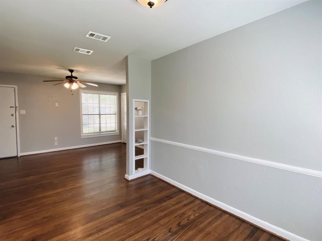 2114 Dunloe Ave - Photo 5 of 14