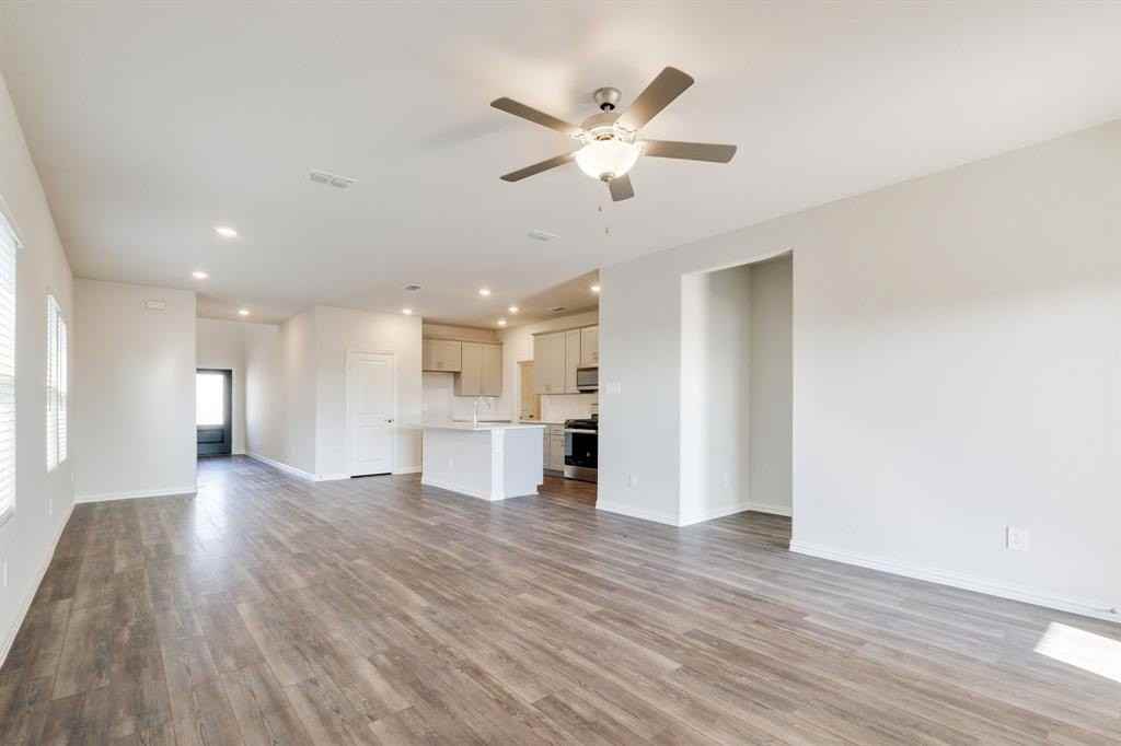 4816 Hunter Hurst Dr - Photo 7 of 30