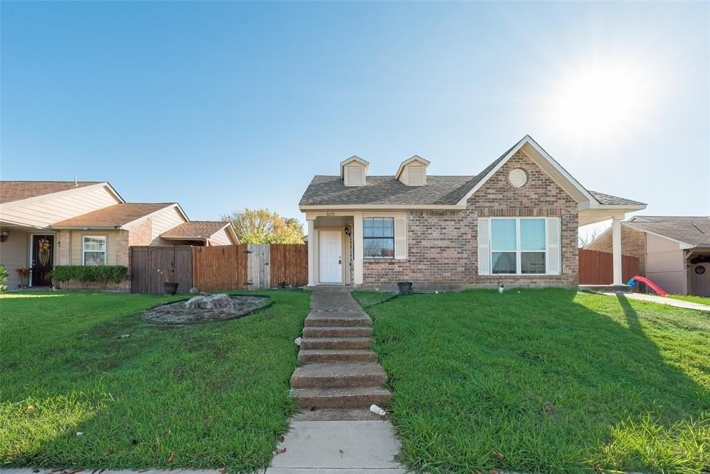 6015 Mcafee Dr - Photo 3 of 23