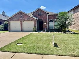 featured image of 2737 Laurel Oak Dr