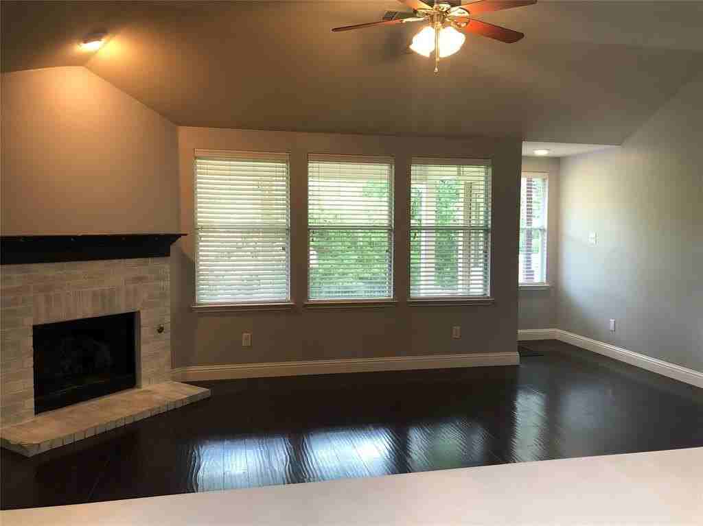 2737 Laurel Oak Dr - Photo 5 of 14