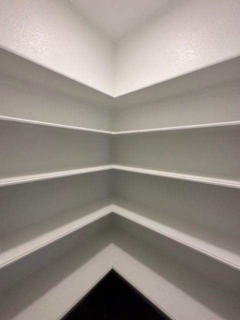 1002 Kelley Ln - Photo 6 of 19