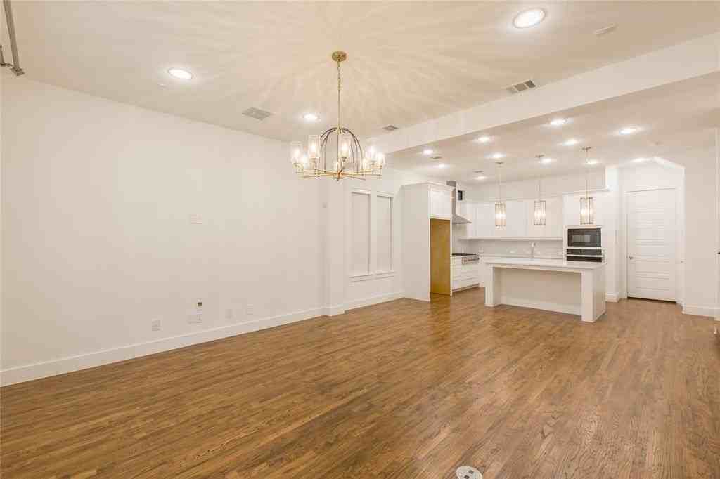 6105 Echelon Way - Photo 7 of 40